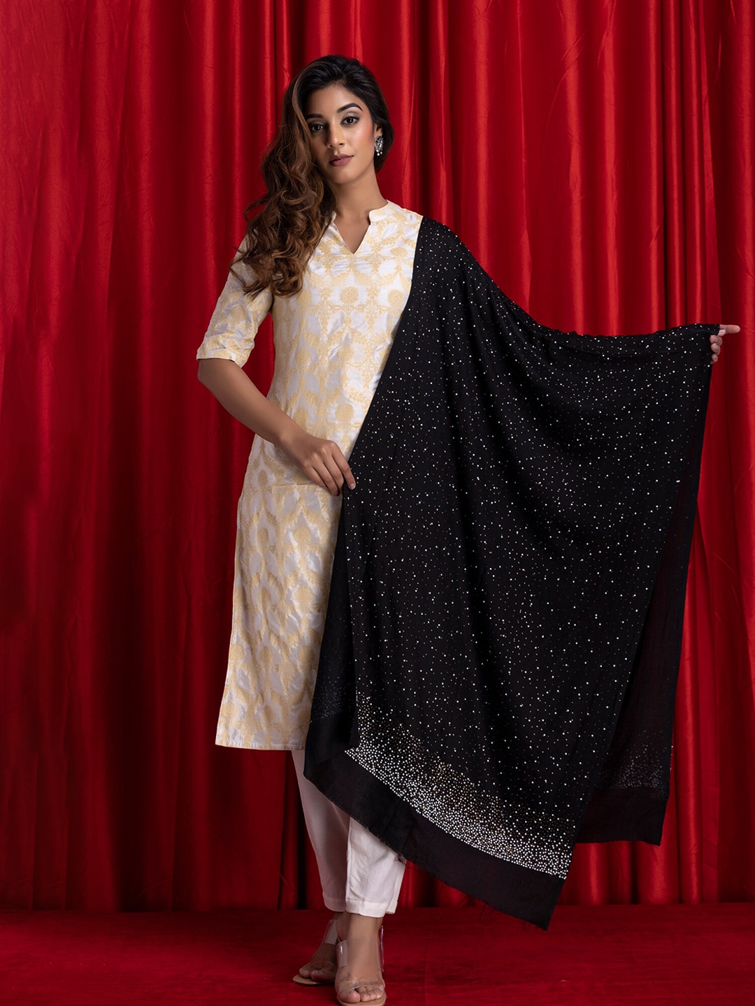 

Geroo Jaipur Stones Embellished Woolen Shawl, Black