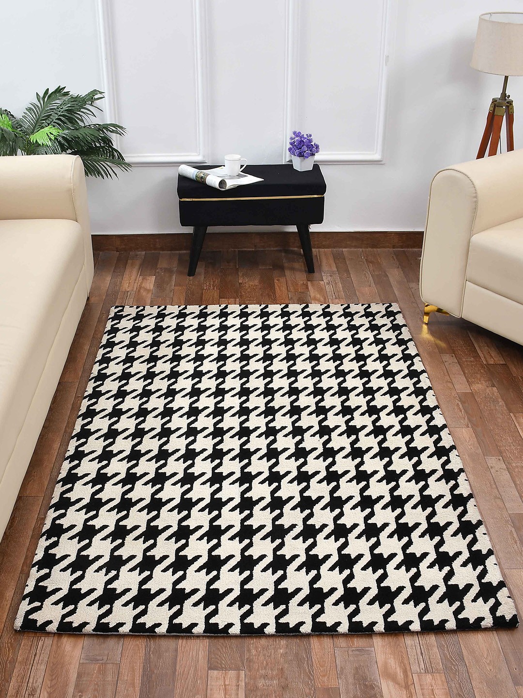 

PRESTO Black & White Abstract Printed No-Shred Carpet