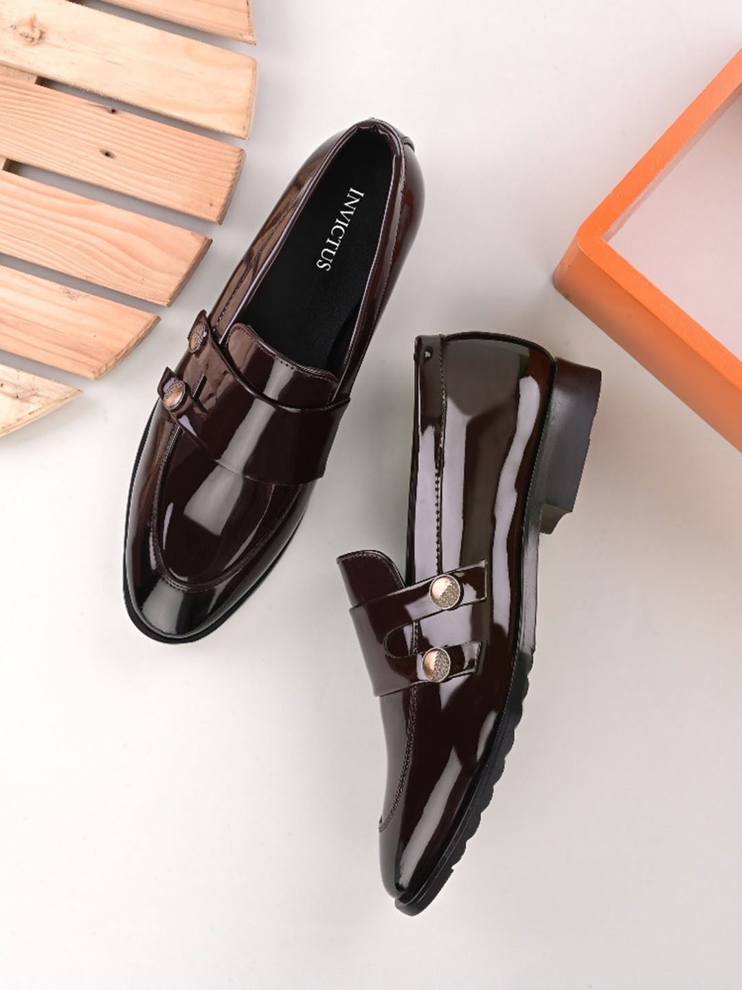 

INVICTUS Men Slip-On Formal Loafers, Brown