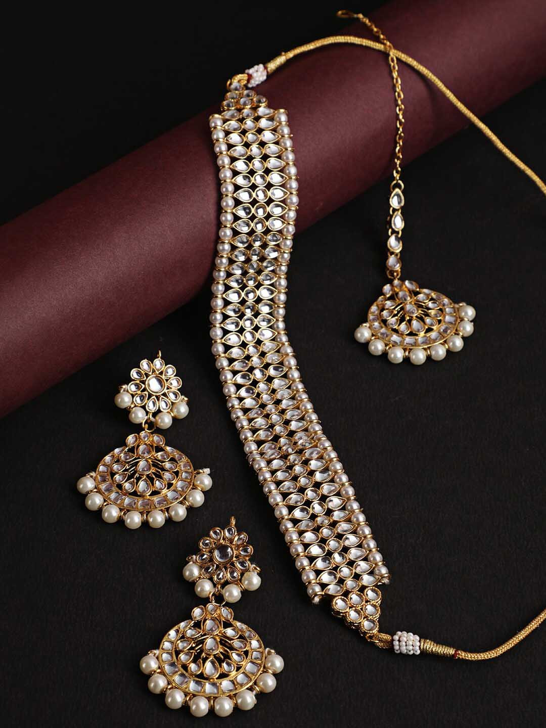 

Jazz and Sizzle Gold-Plated Kundan-Studded & Pearl Beaded Jewellery Set, White