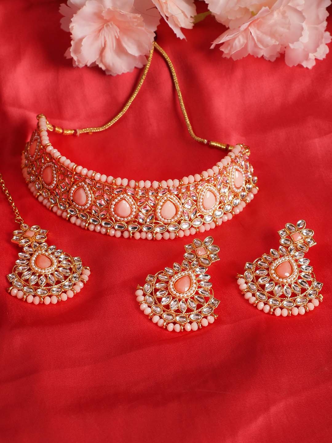 

Jazz and Sizzle Gold-Plated Kundan-Studded & Beaded Choker Necklace Jewellery Set, Peach