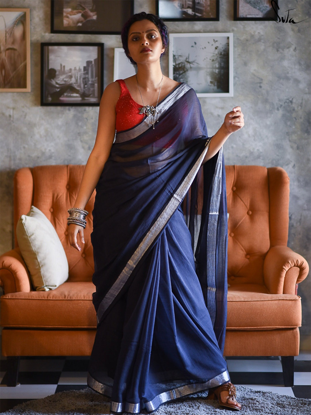 

Suta Blue & Silver-Toned Zari Saree