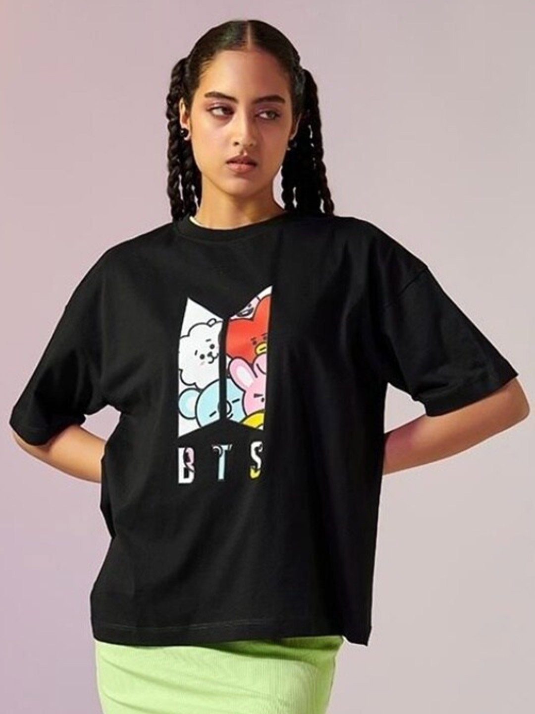 

Bewakoof Black And White Graphic Printed Cotton Loose T-shirt