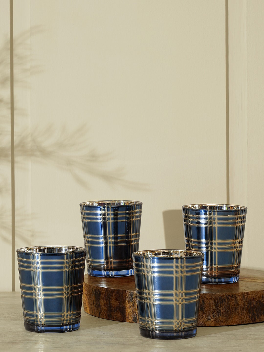 

Pure Home and Living Blue & Gold-Toned 4 Pieces Checked Cut Glass Tumblers