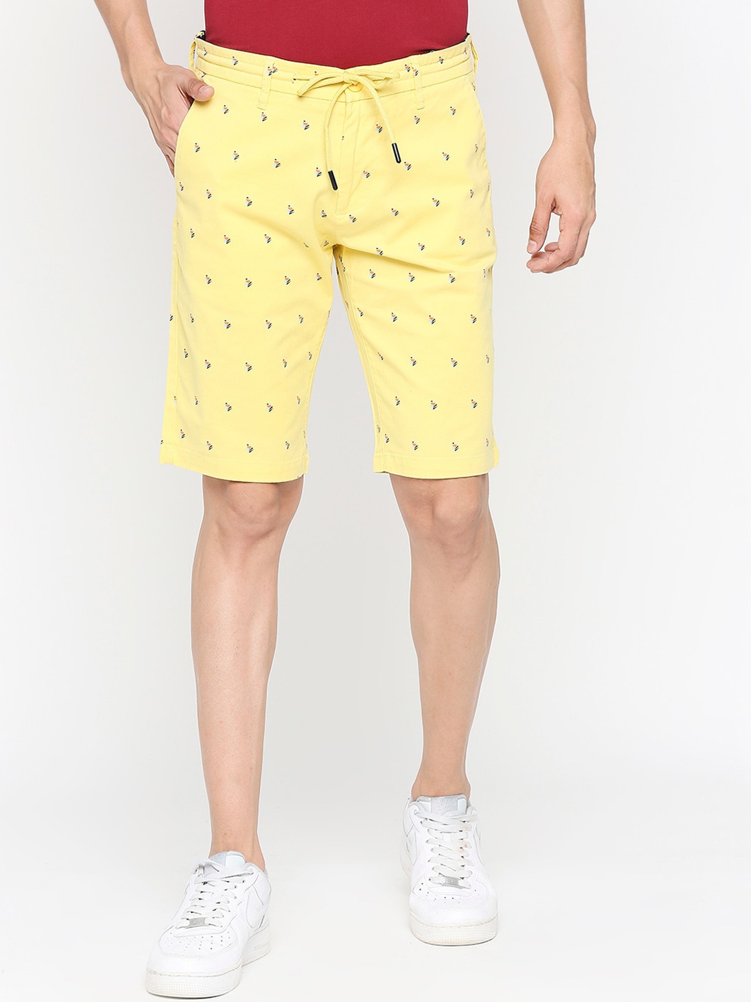 

SPYKAR Men Printed Slim Fit Cotton Shorts, Yellow