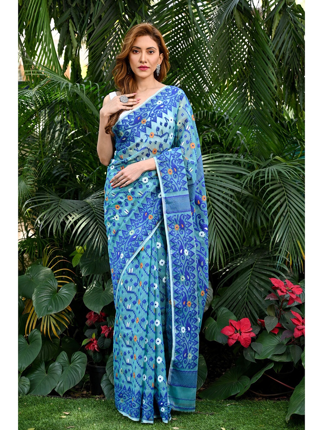 

BEATITUDE Ethinic Motifs Woven Design Jacquard Cotton Silk Saree, Blue