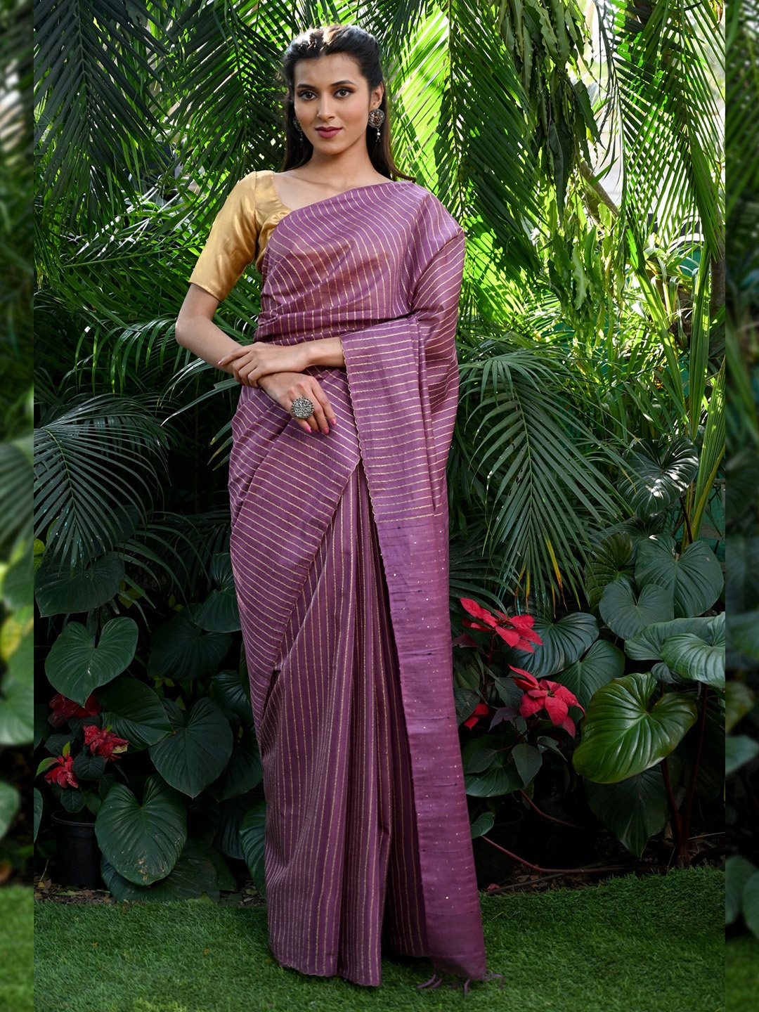 

BEATITUDE Zari Striped Silk Blend Saree, Purple