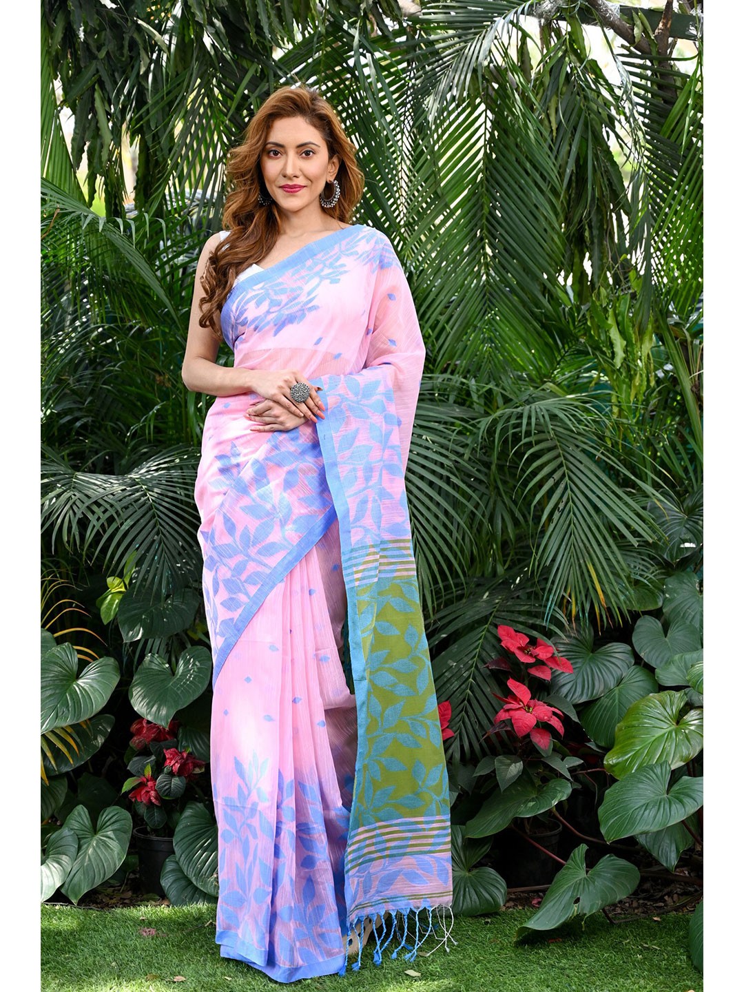 

BEATITUDE Ethnic Motifs Woven Design Silk Cotton Saree, Pink