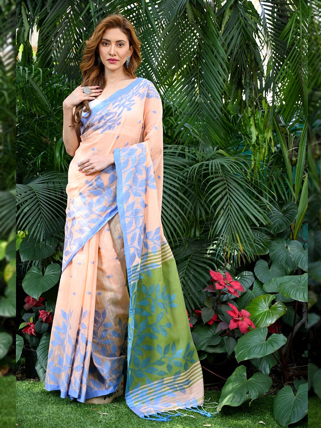 

BEATITUDE Floral Motif Woven Design Silk Cotton Saree, Peach