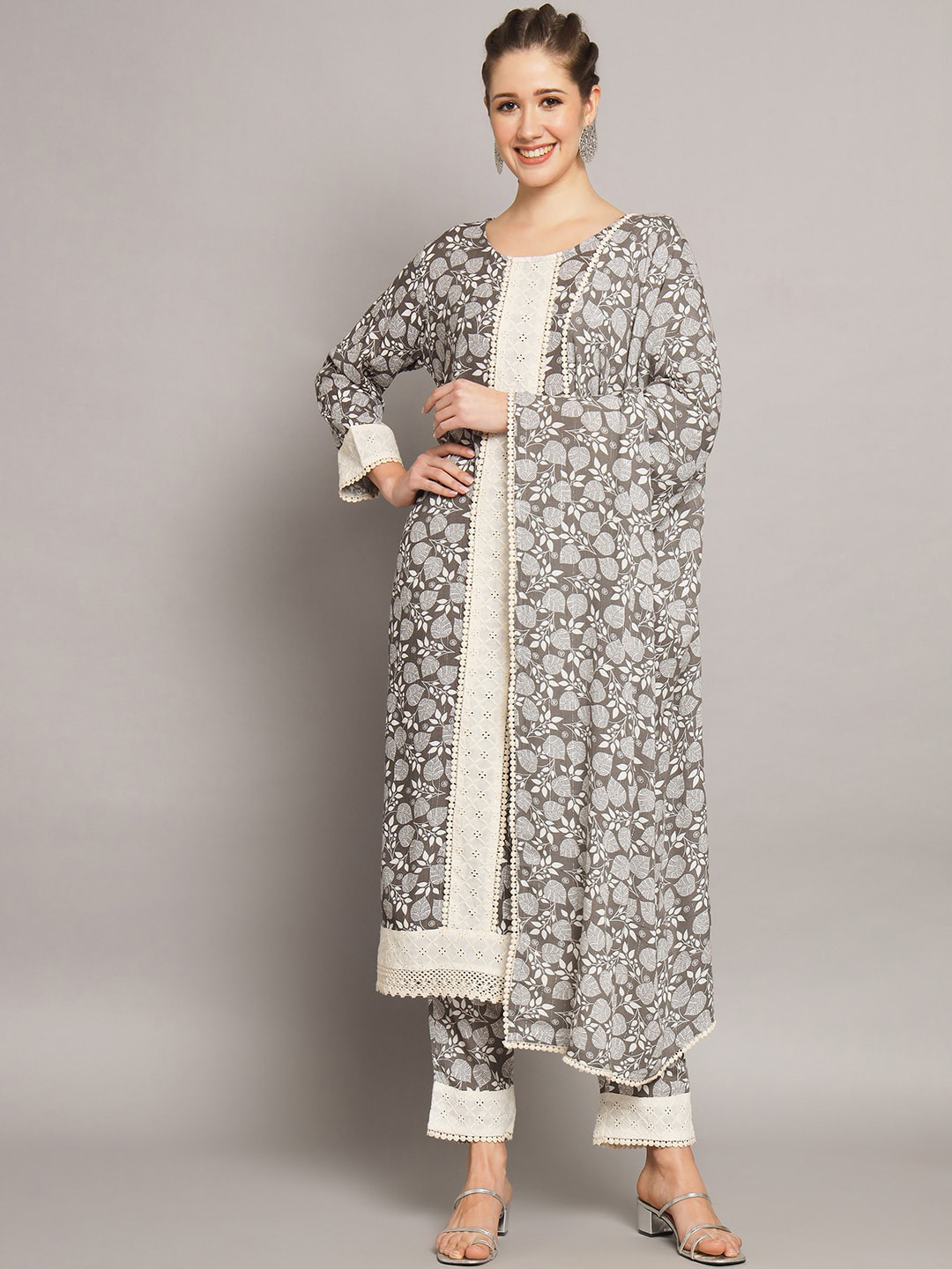 

Silai Bunai Ethnic Motif Printed Lace Up Kurta with Trousers & Dupatta, Grey