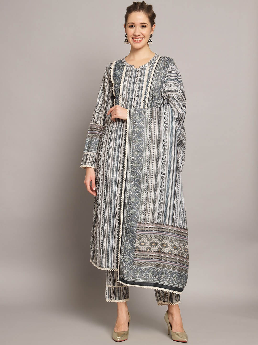 

Silai Bunai Ethnic Motifs Printed Kurta With Trousers & Dupatta, White