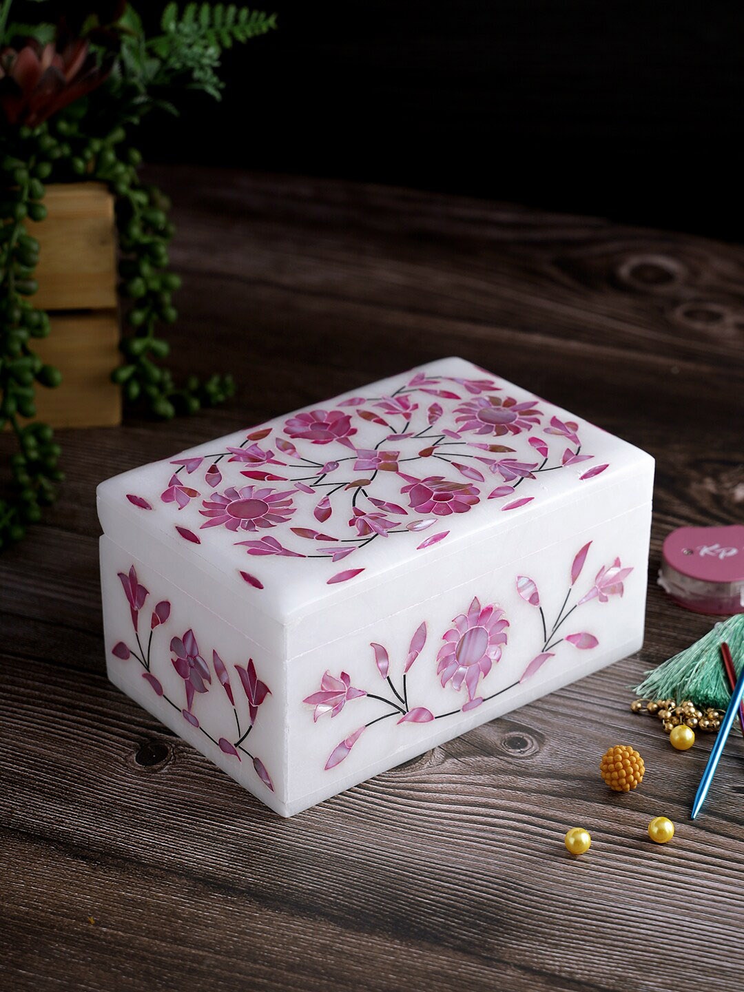 

Aapno Rajasthan Marquetry Inlay Pink & White Printed Marble Jewellery Organiser