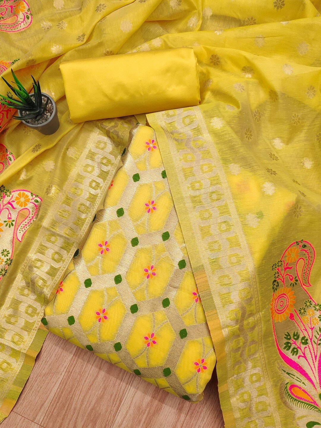 

KALINI Ethnic Motifs Printed Unstitched Dress Material, Yellow