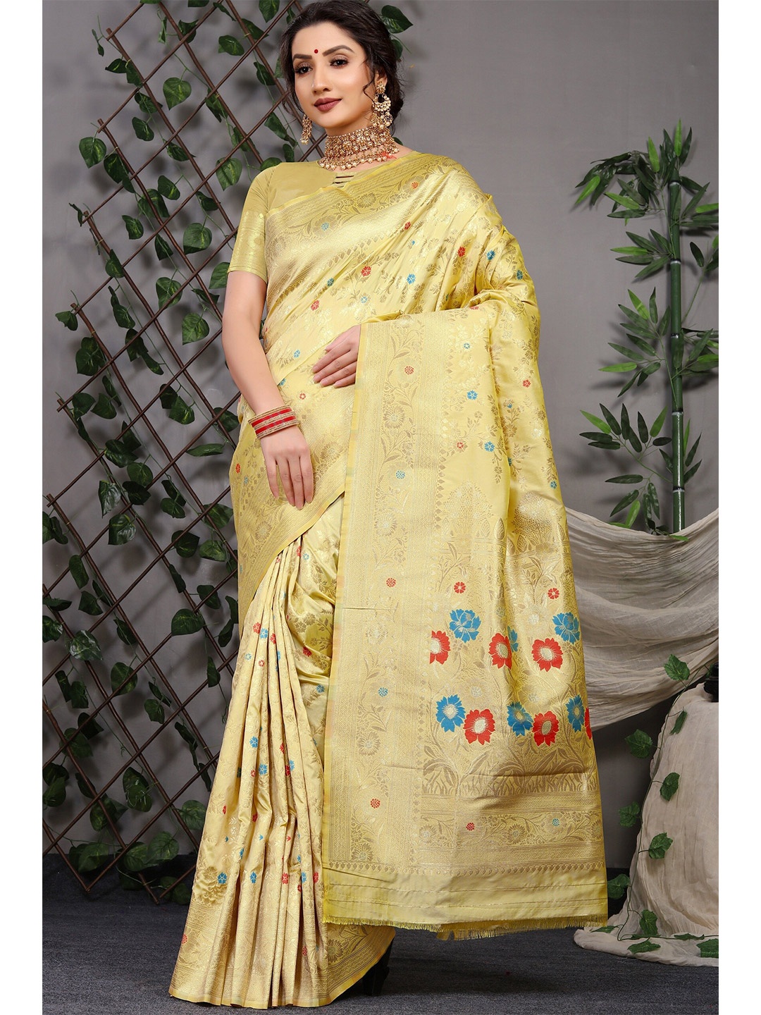 

Anaita Floral Woven Design Zari Pure Silk Banarasi Saree, Gold