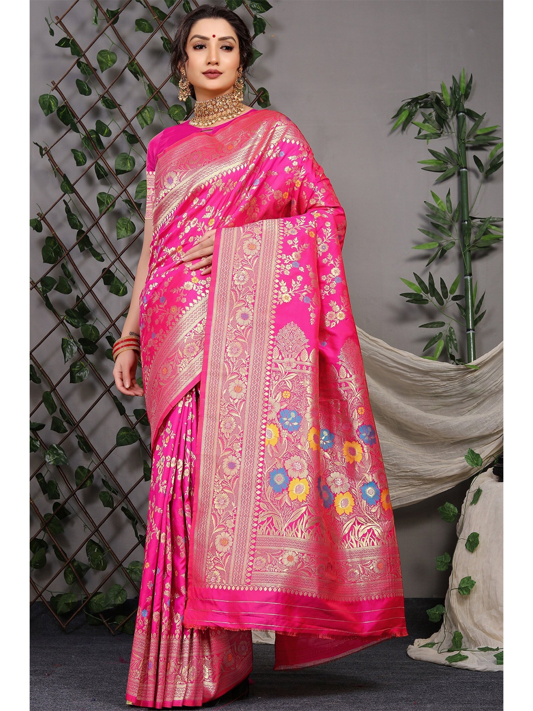 

Anaita Woven Design Zari Pure Silk Banarasi Saree, Pink