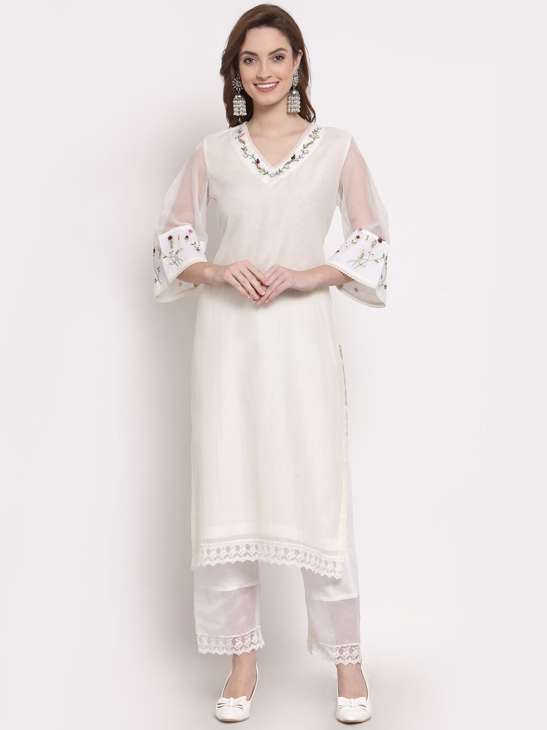 

DART STUDIO V-Neck Flared Sleeves Chanderi Silk Kurta, White