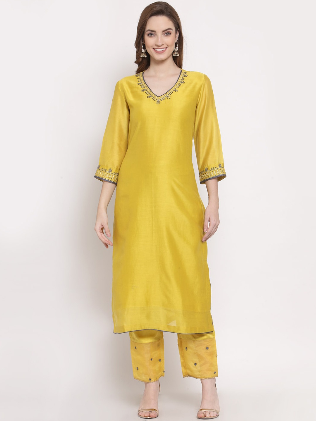 

DART STUDIO V-Neck Thread Work Chanderi Silk Kurta, Yellow