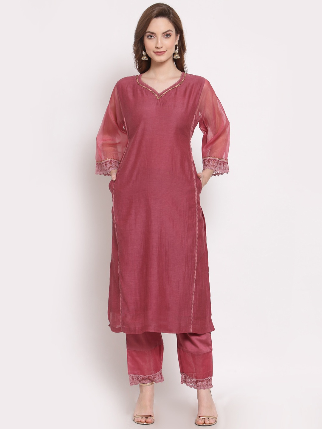

DART STUDIO Flared Sleeves Thread Work Chanderi Silk Kurta, Pink