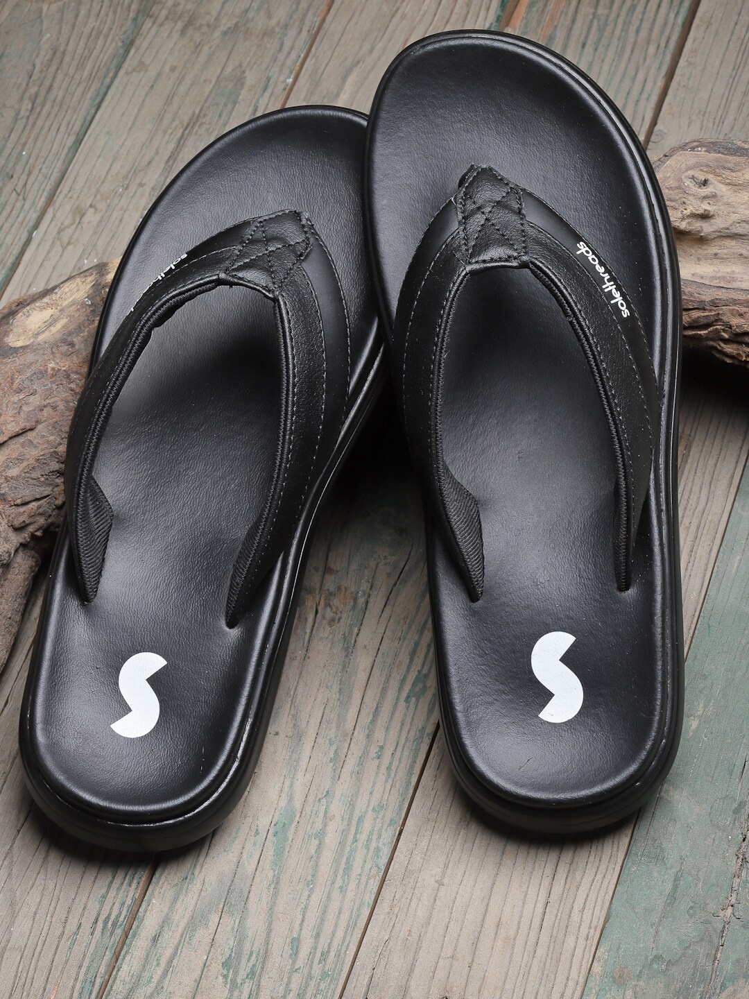 

Solethreads Men Textured Thong Flip-Flops, Black