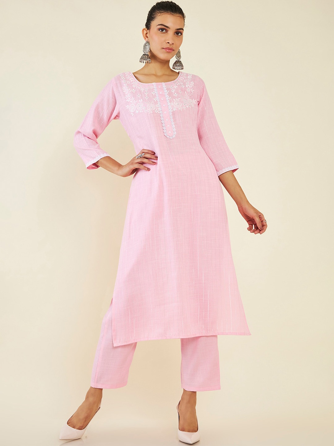 

Soch Floral Embroidered Straight Kurta with Trousers, Pink