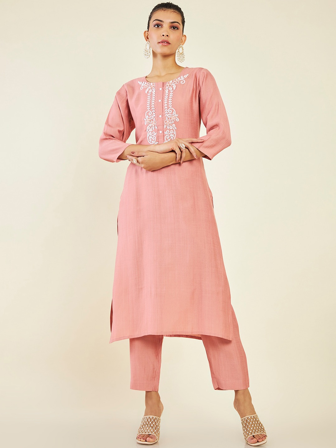 

Soch Floral Embroidered Straight Kurta with Trousers, Peach