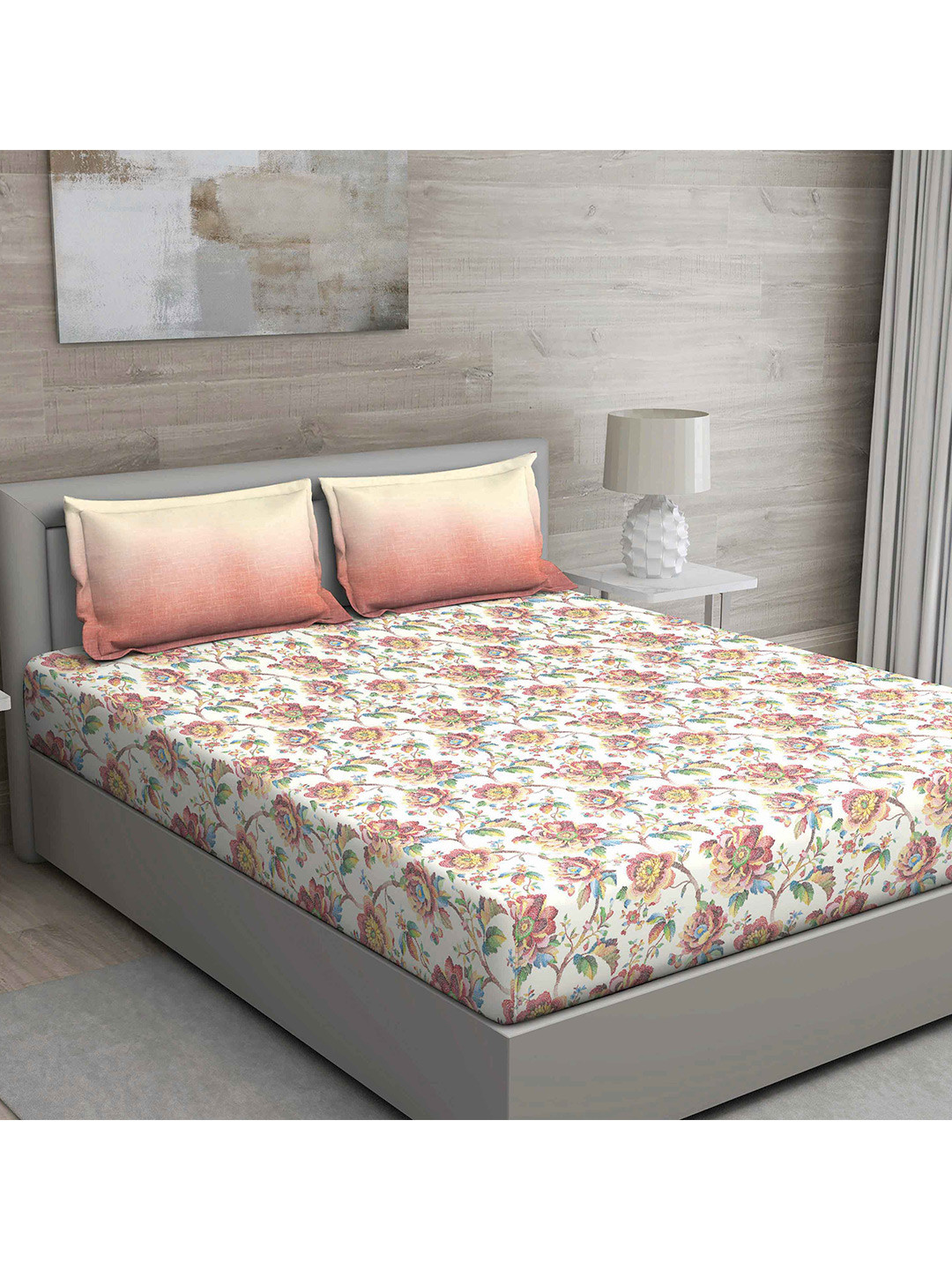 

GM Peach & Cream Floral 150 TC King Bedsheet with 2 Pillow Covers