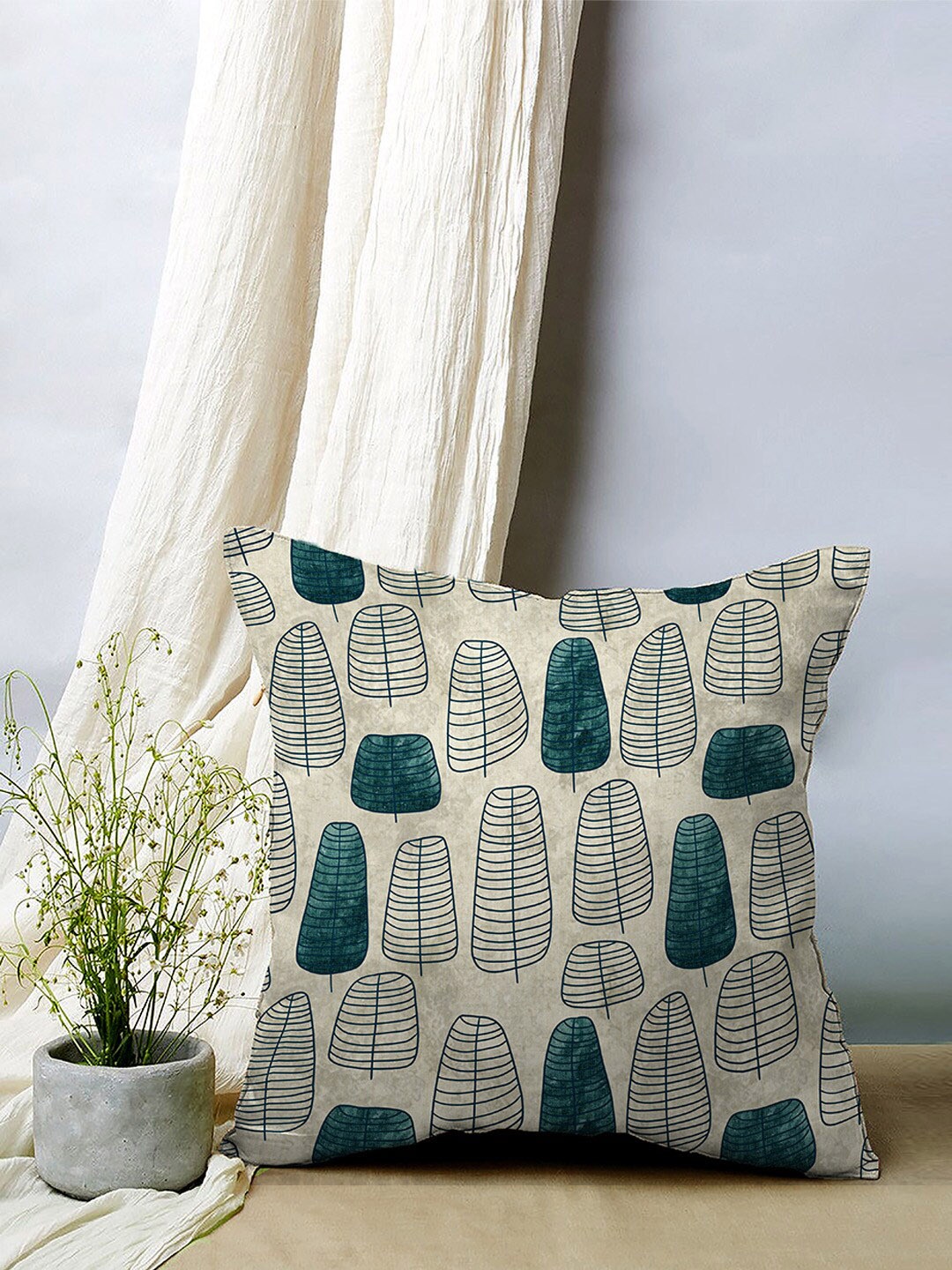

SPACES Elegant Teal & Cream-Coloured 3 Pcs Floral Velvet Square Cushion Covers