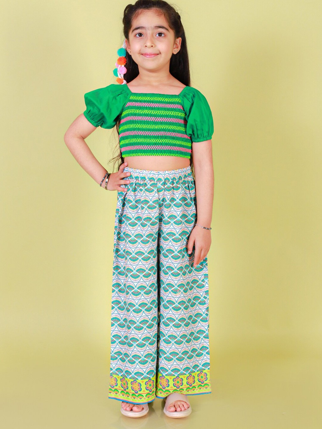 

LIL DRAMA Girls Self Design Puff Sleeves Top with Palazzos Clothing Set, Green