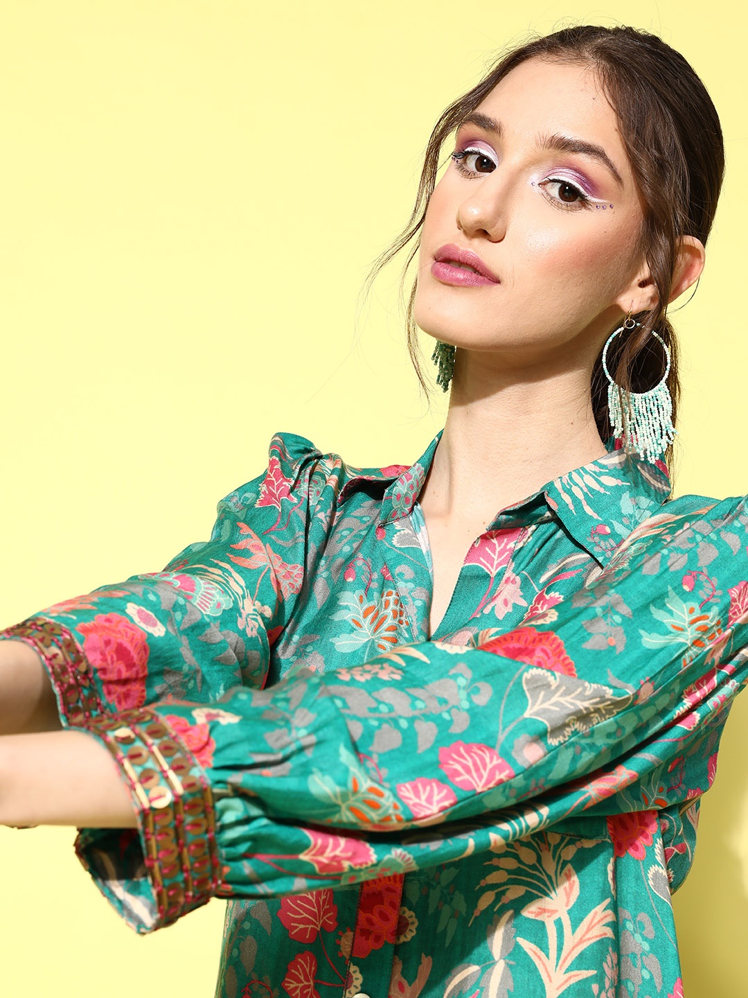

ZOLA Floral Printed Regular Kurti With Trousers, Green