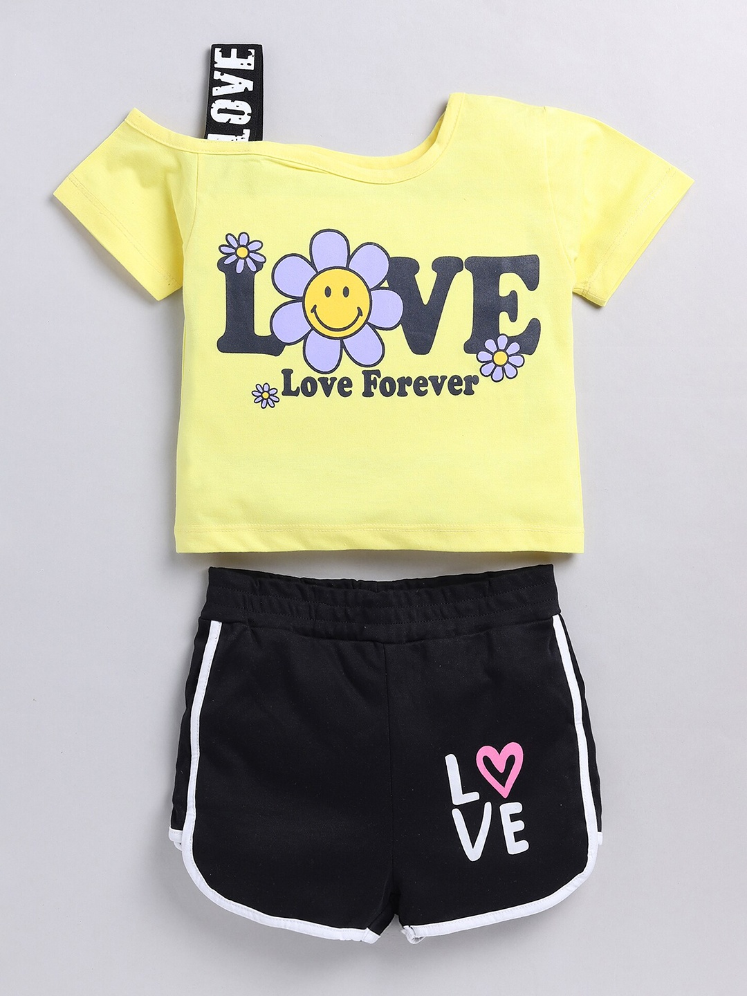 

YK Girls Printed T-shirt with Shorts, Yellow