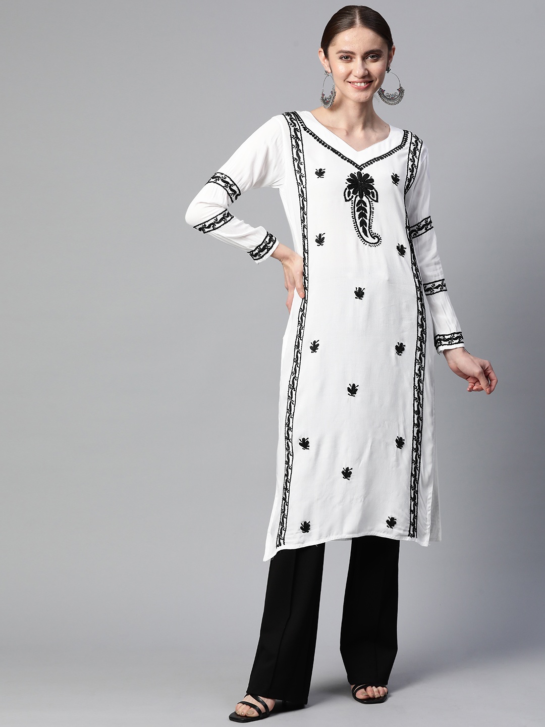 

SHADES OF FAASHION Floral Embroidered Chikankari Kurta, White