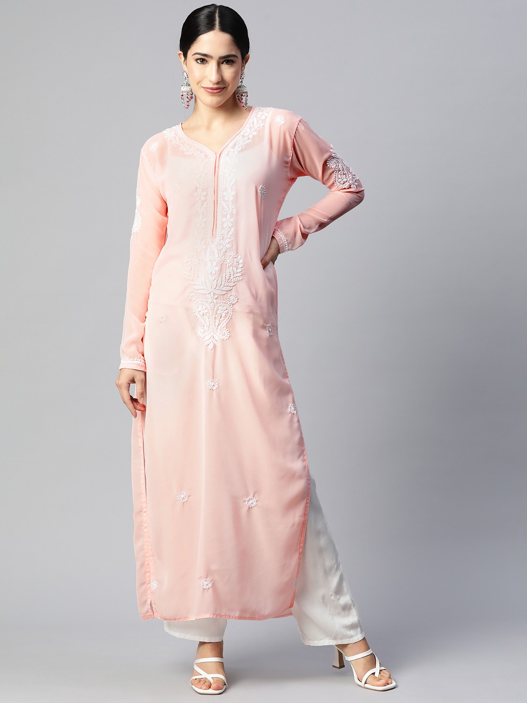

SHADES OF FAASHION Floral Embroidered Chikankari Floral Georgette Kurta, Peach