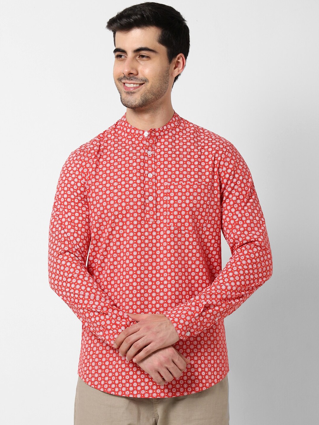 

VASTRADO Ethnic Motifs Printed Mandarin Collar Pure Cotton Short Kurta, Red