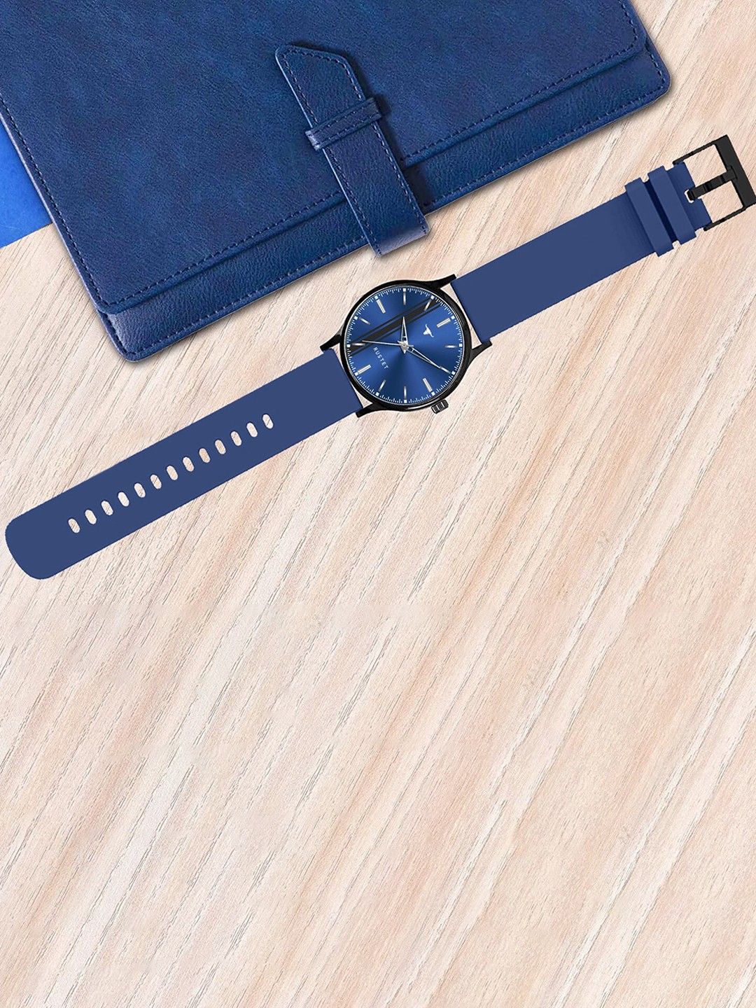 

RUSTET Men Round Dial & Straps Analogue Watch- LD54-BLUE