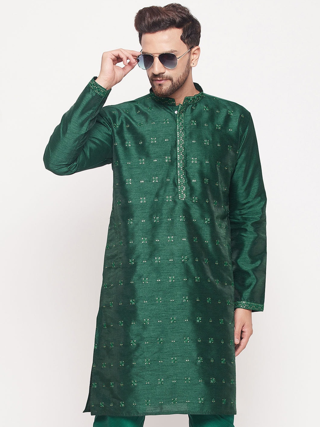 

VASTRAMAY Ethnic Motifs Embroidered Sequined Jacquard Kurta, Green