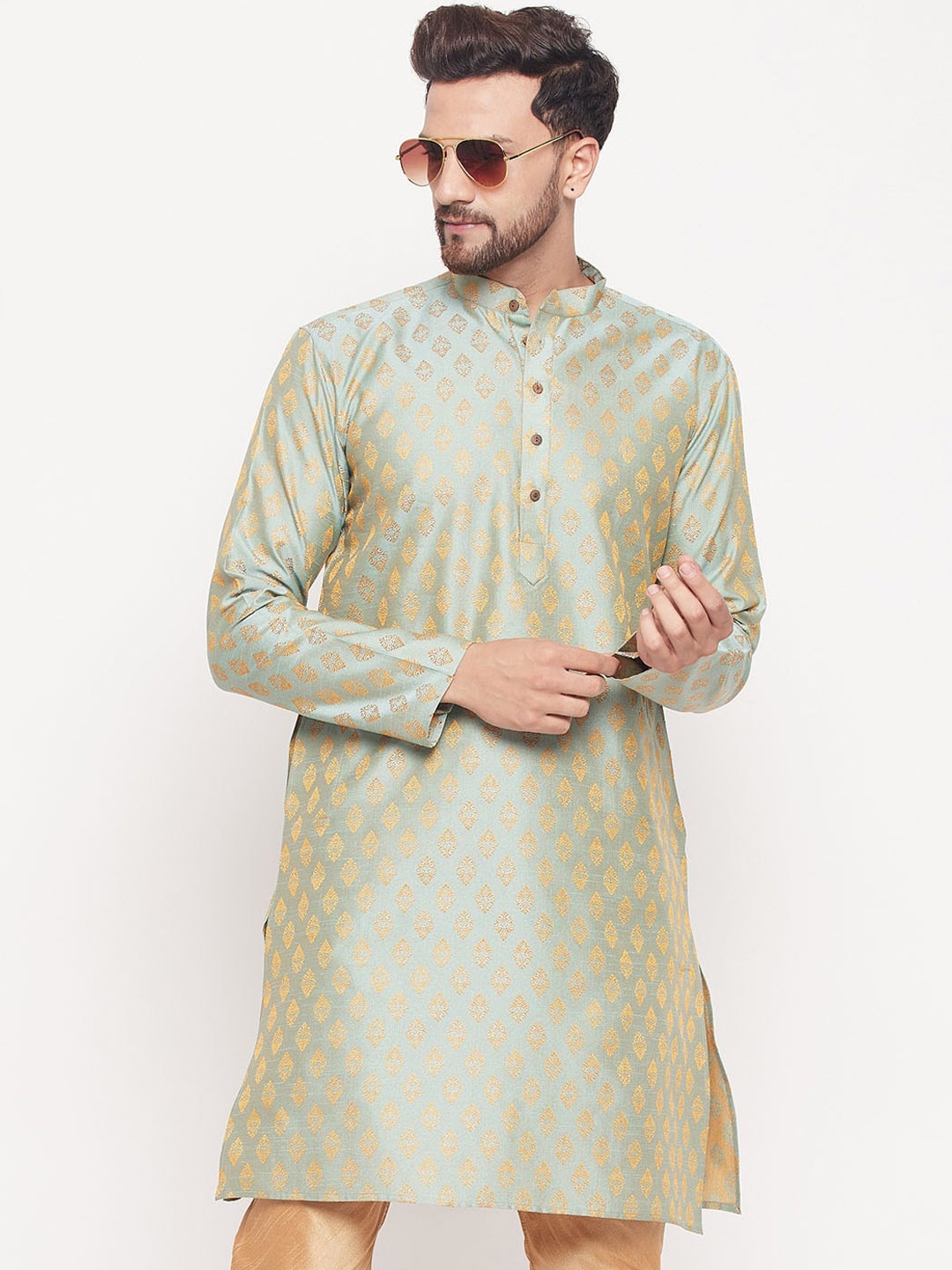 

VASTRAMAY Woven Design Mandarin Collar Jacquard Kurta, Green