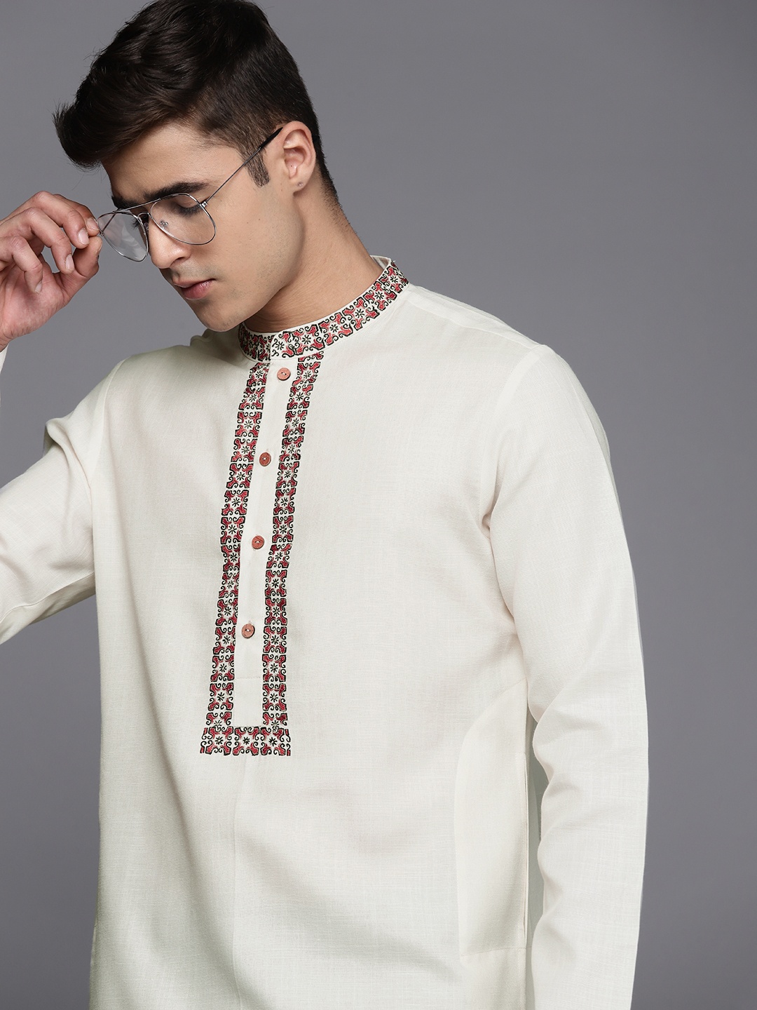 

Inddus Ethnic Motifs Yoke Design Linen Blend Thread Work Kurta, Off white