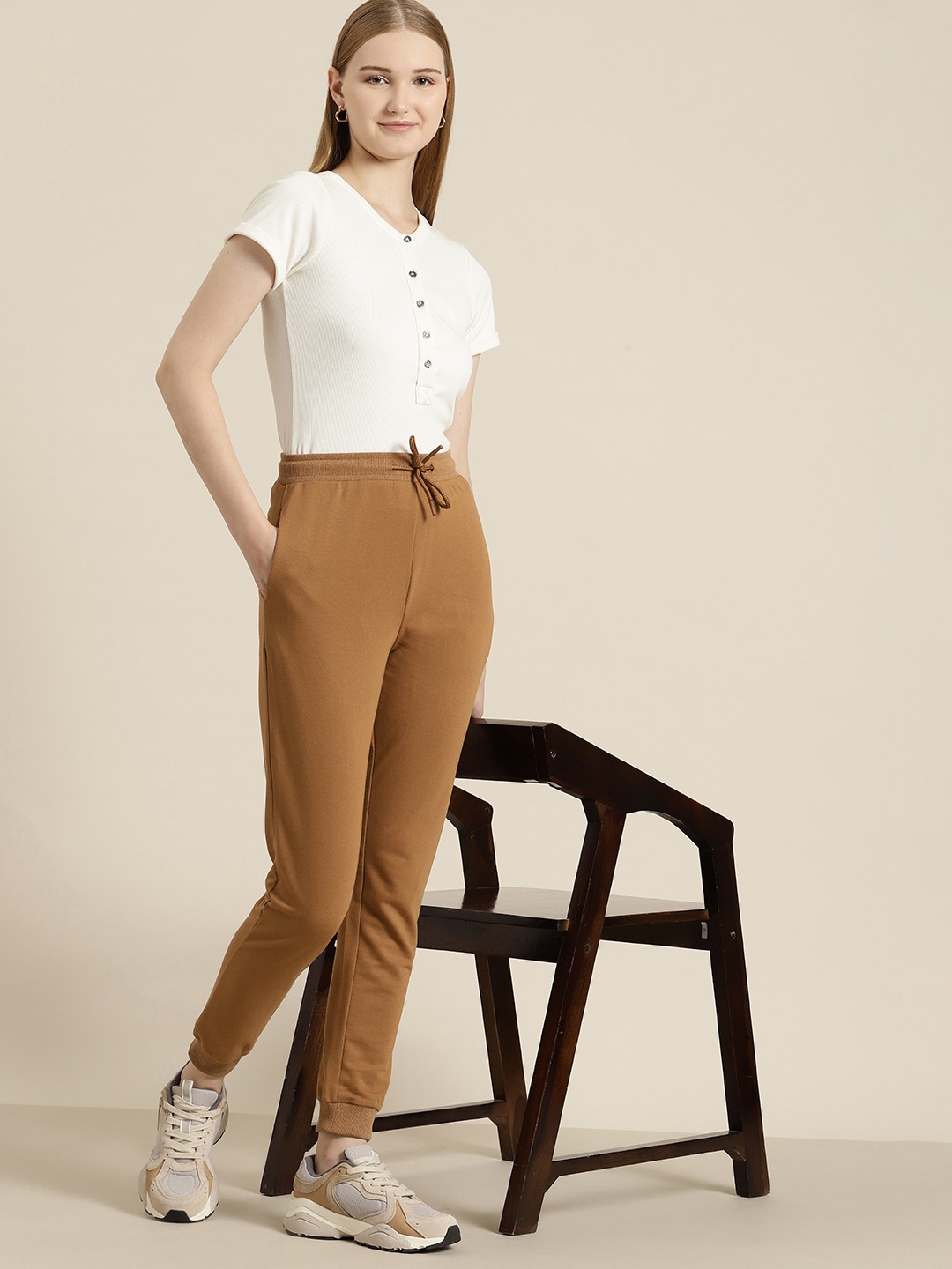 

her by invictus Women Regular Fit Joggers, Khaki