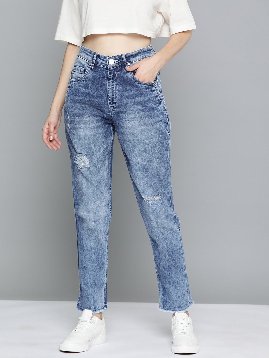 

Mast & Harbour Women Boyfriend Fit Mildly Distressed Heavy Fade Stretchable Jeans, Blue