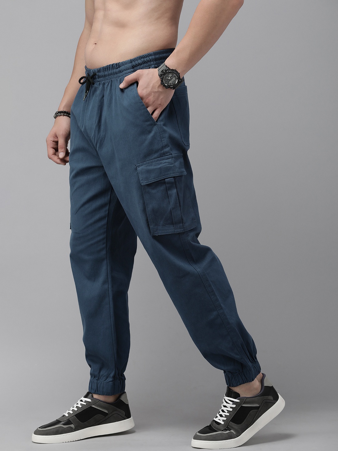 

The Roadster Life Co. Men Cargo Trousers, Navy blue