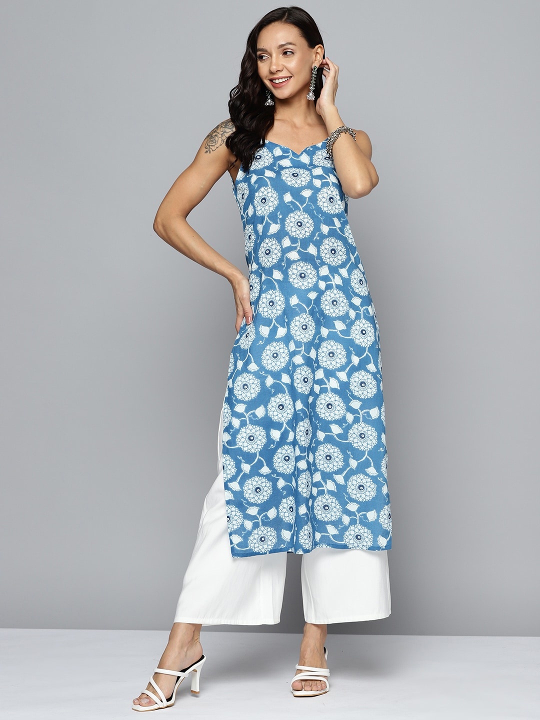 

HERE&NOW Ethnic Motifs Print Shoulder Straps Straight Kurta, Blue