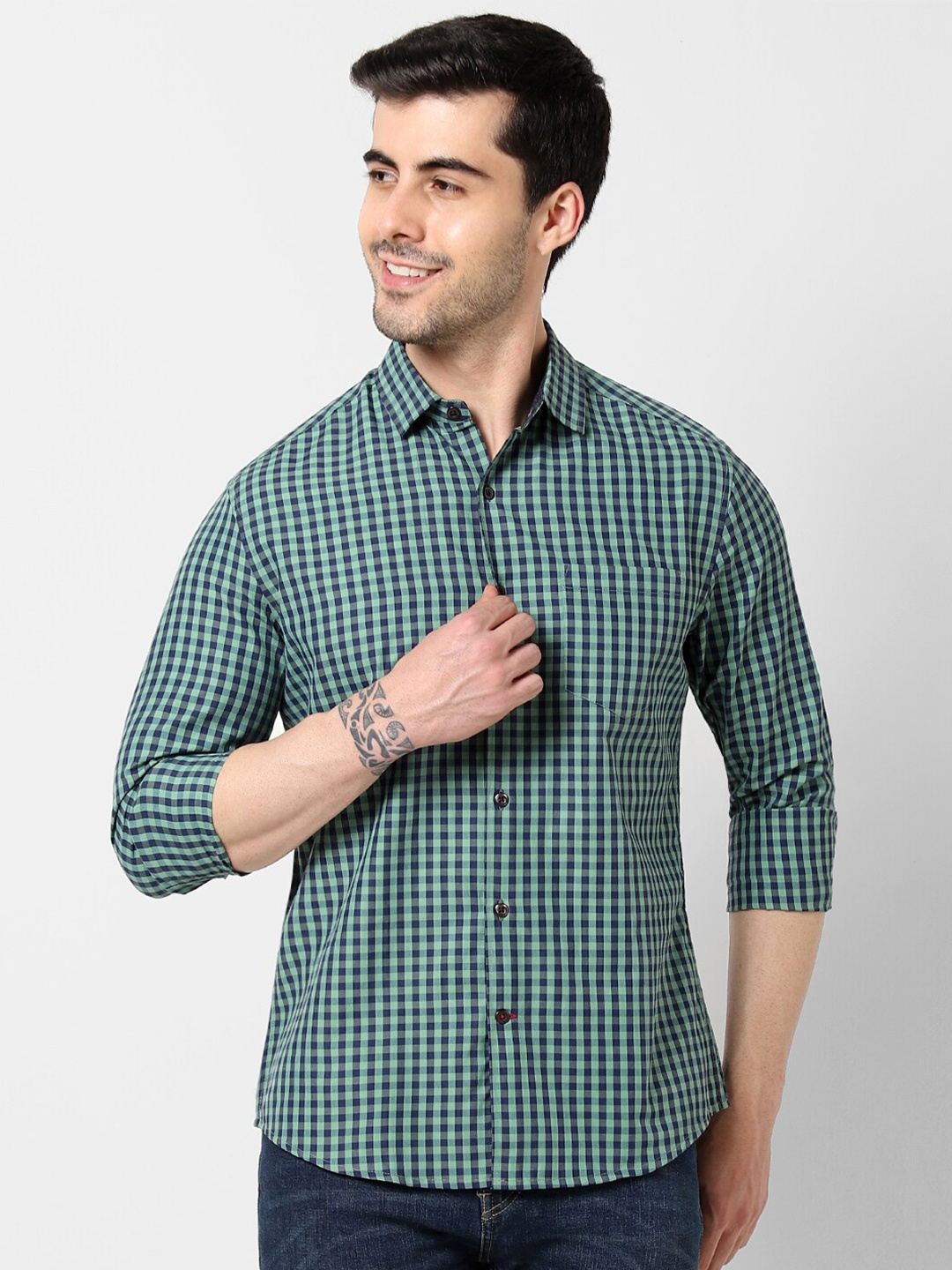 

VASTRADO Long Sleeves Patch Pocket Checked Cotton Casual Shirt, Green