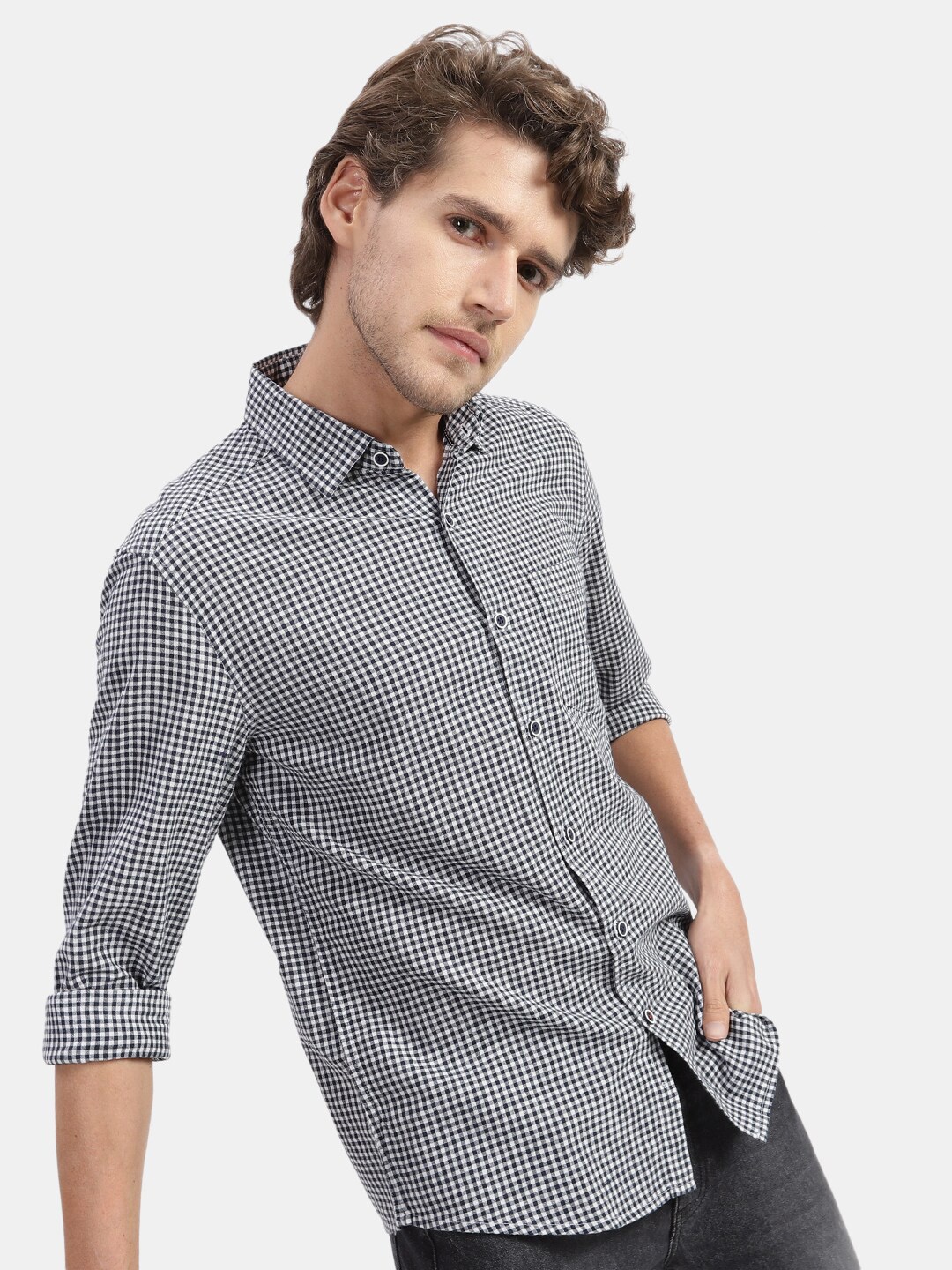 

VASTRADO Long Sleeves Patch Pocket Checked Cotton Casual Shirt, Navy blue