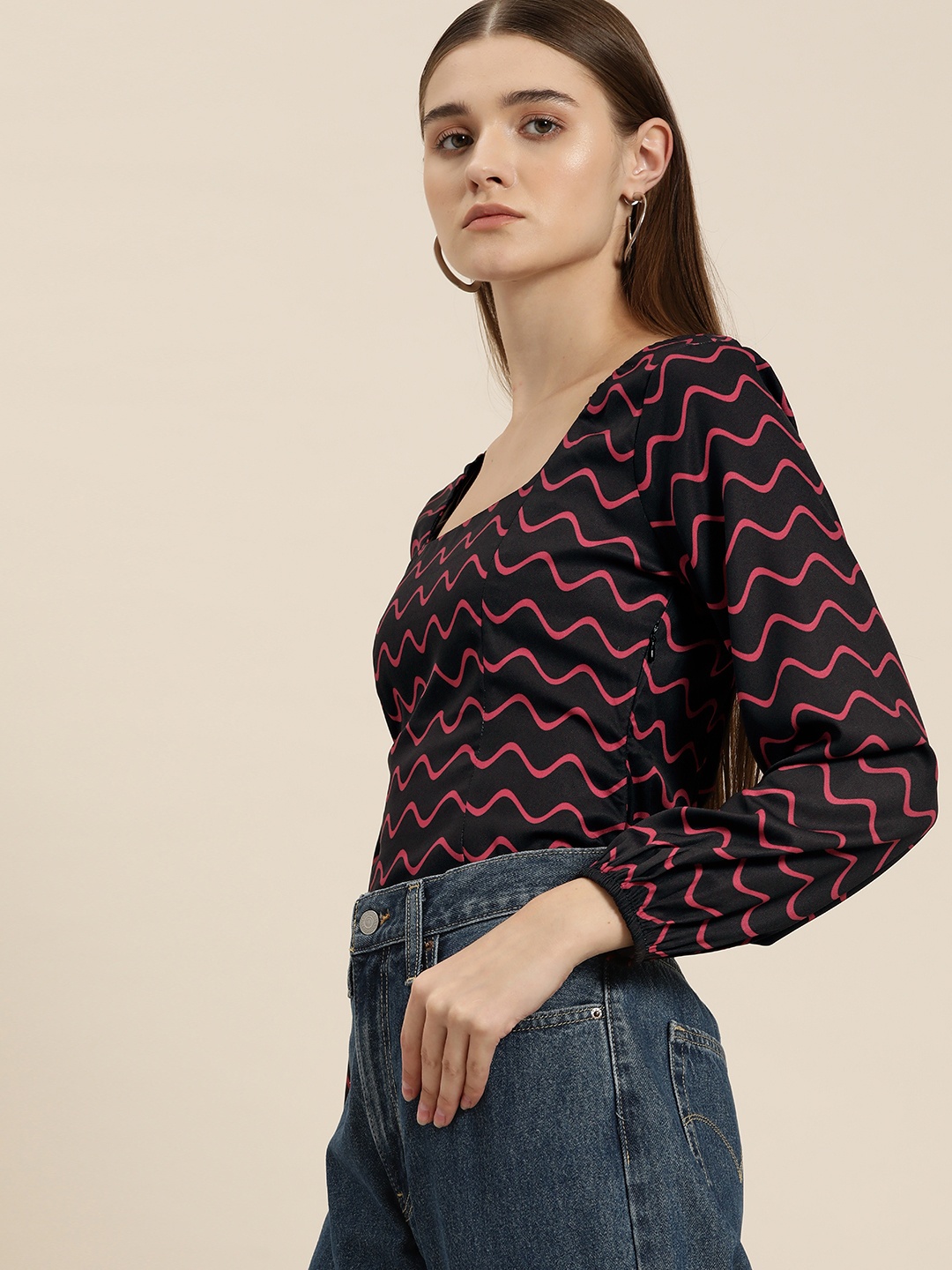 

her by invictus Print Puff Sleeve Top, Black