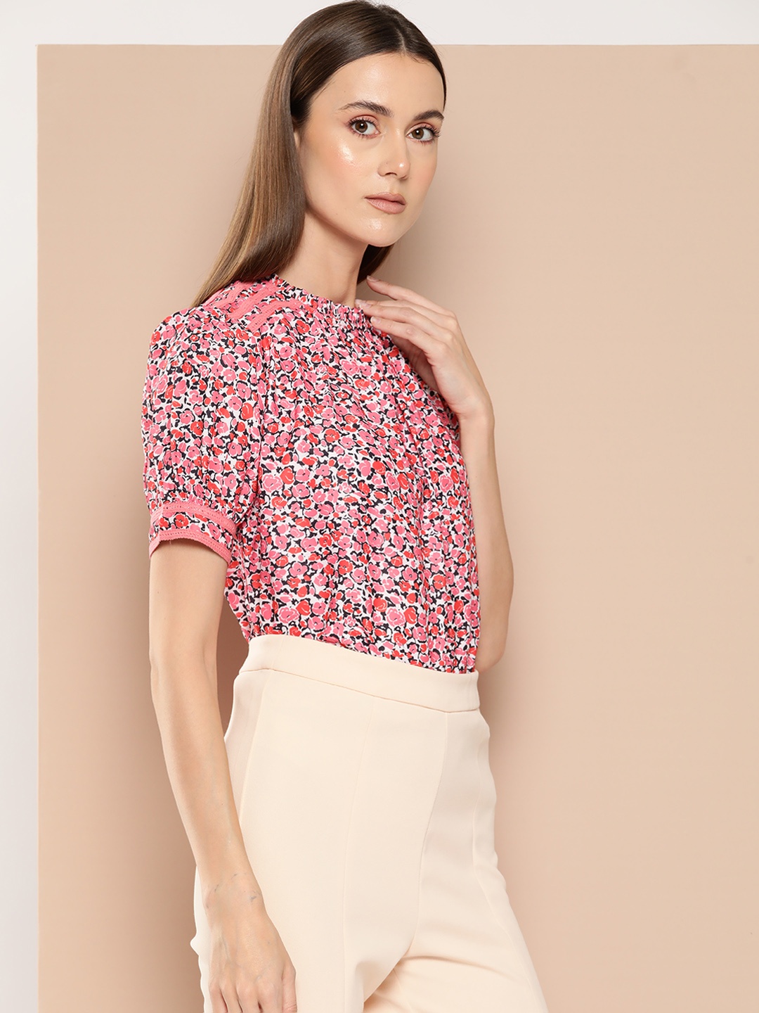 

her by invictus Floral Print Puff Sleeve Ruffles Top, Pink