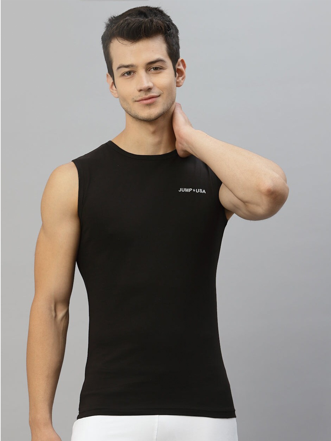 

JUMP USA Round Neck Sleeveless Training or Gym T-shirt, Black