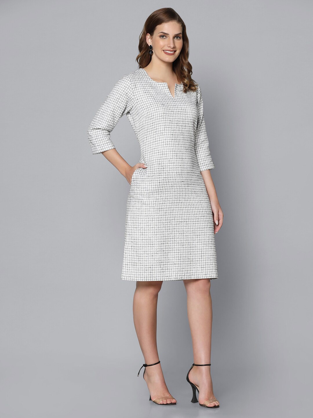 

PowerSutra Notched Neck Printed Sheath Dress, White