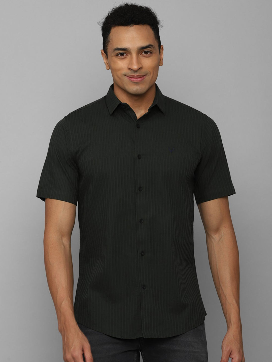 

Allen Solly Plus Size Striped Pure Cotton Slim Fit Casual Shirt, Green