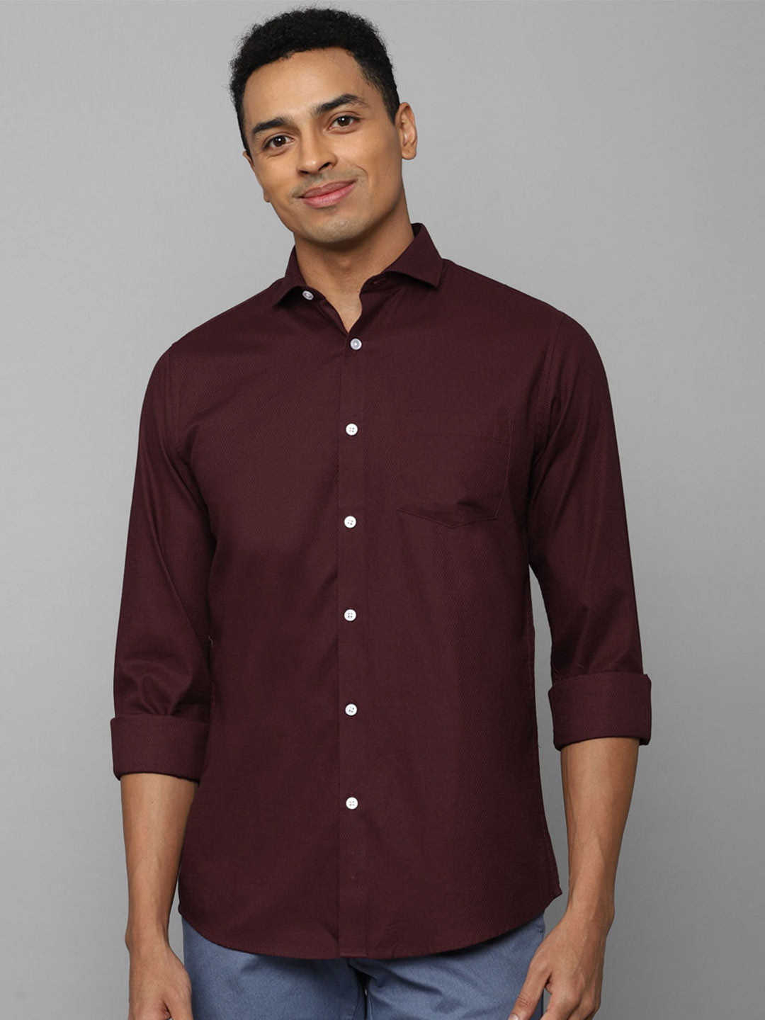 

Allen Solly Men Spread Collar Pure Cotton Slim Fit Casual Shirt, Maroon