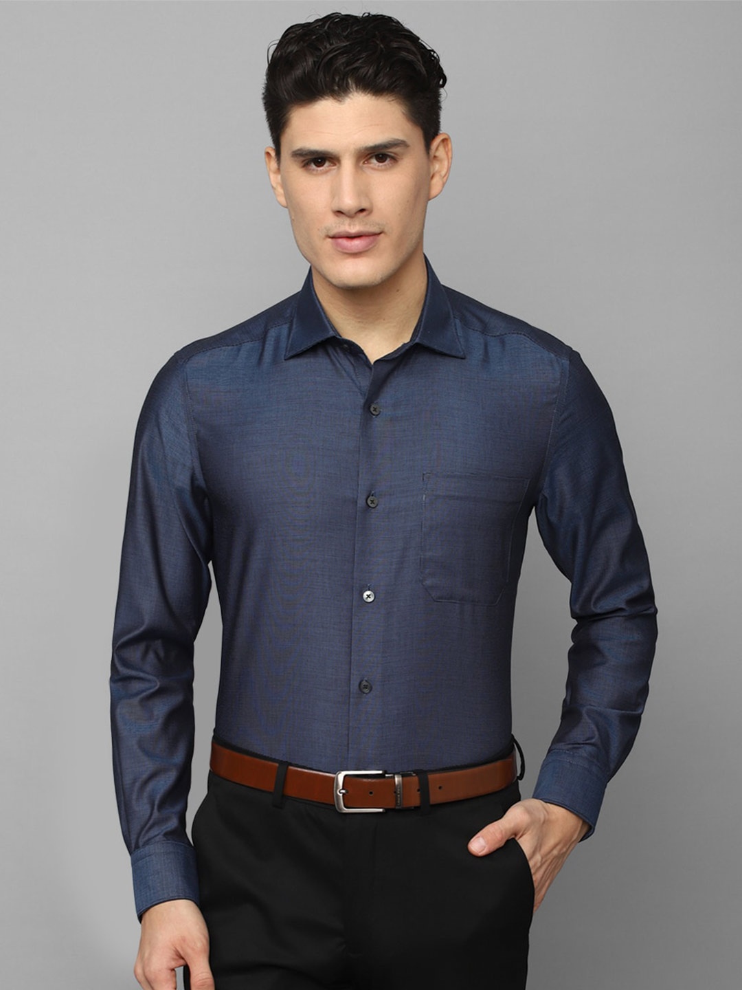 

Louis Philippe Self Design Spread Collar Pure Cotton Slim Fit Formal Shirt, Navy blue
